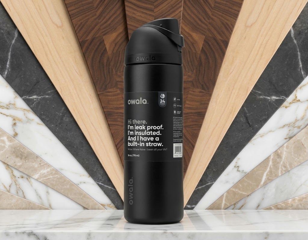 Owala FreeSip Insulated Stainless Steel Water Bottle with Built-In Straw, 24 oz (710ml), Very Very Dark